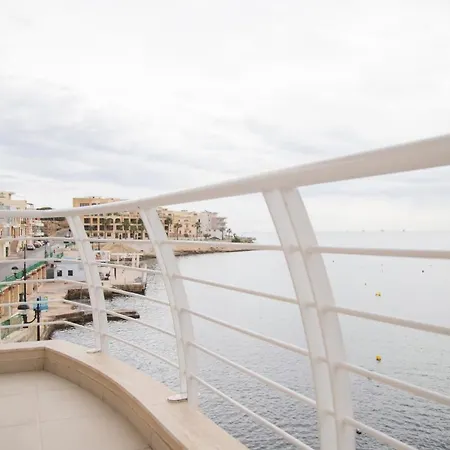 Riviera - Seafront - Wifi * Marsaskala