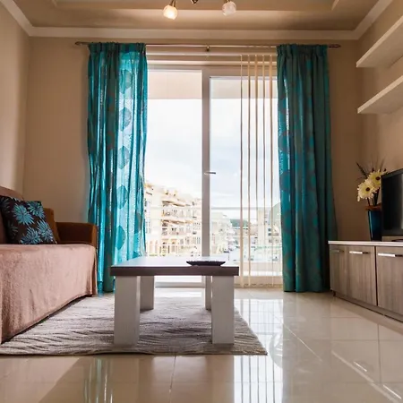 Riviera - Seafront - Wifi