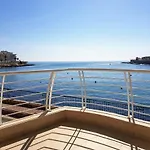 Riviera - Seafront - Wifi